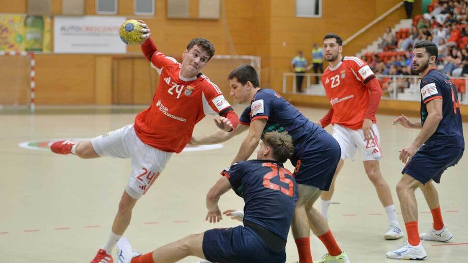 Benfica vence Marítimo