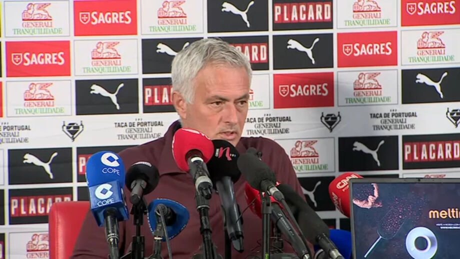 Treinador do Benfica analisa as exibições dos 'miúdos' na vitória sobre o Chaves, por 2-0