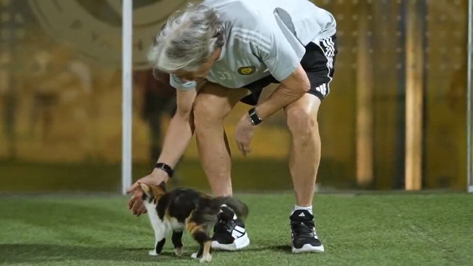 Momento protagonizado pelo treinador português foi partilhado pelo emblema saudita nas redes sociais