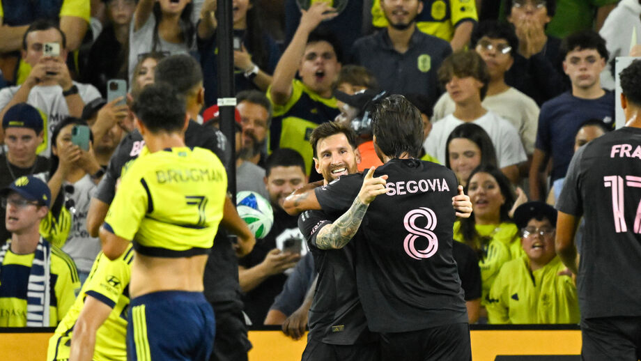 Lionel Messi festeja frente ao Nashville