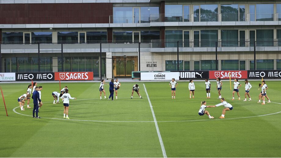Treino da Seleção feminina na Cidade do Futebol