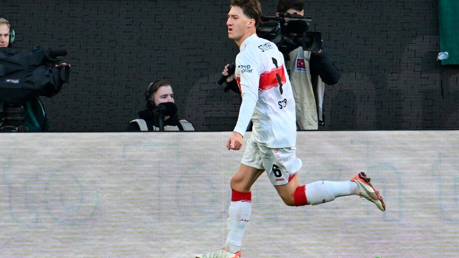 Angelo Stiller, jogador do Estugarda, cobiçado pelo Manchester United
