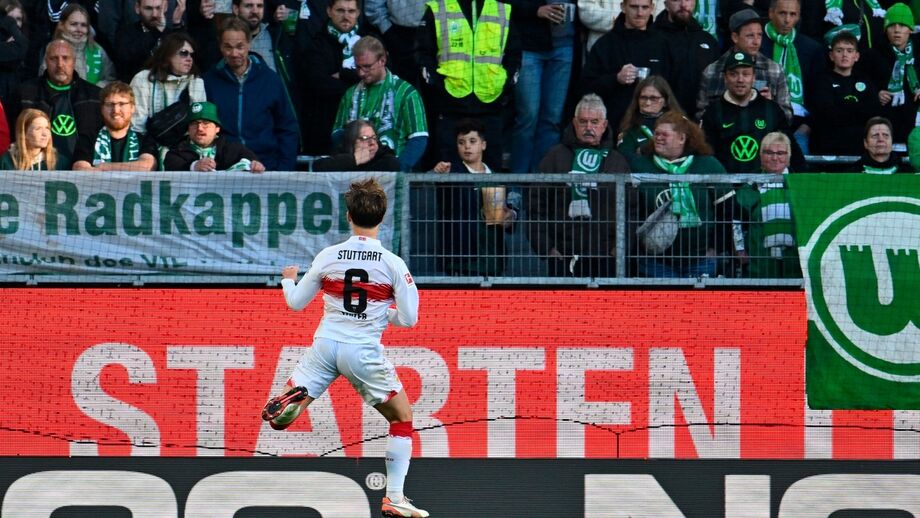 Stiller, médio do Estugarda, é pretendido pelo Manchester United