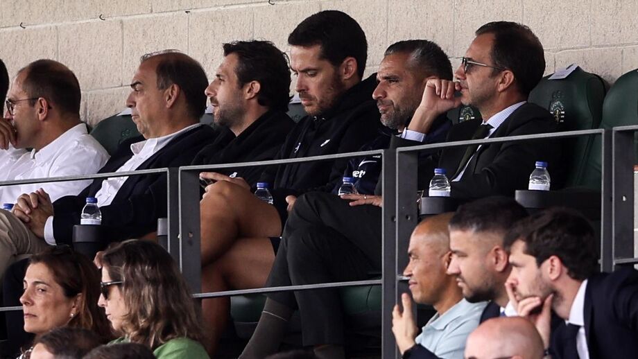 Rui Borges e Frederico Varandas a assistirem ao jogo da UEFA Youth League