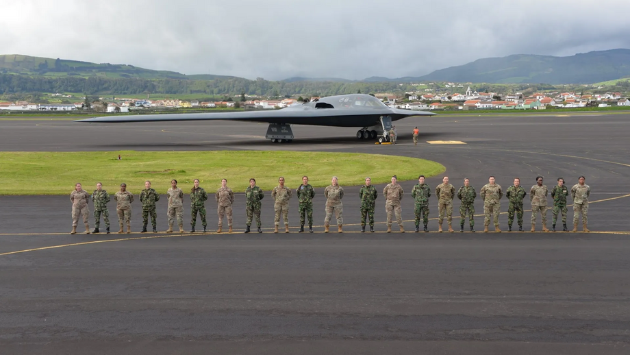 Trabalhadores portugueses da Base das Lajes sofrem com salários em atraso