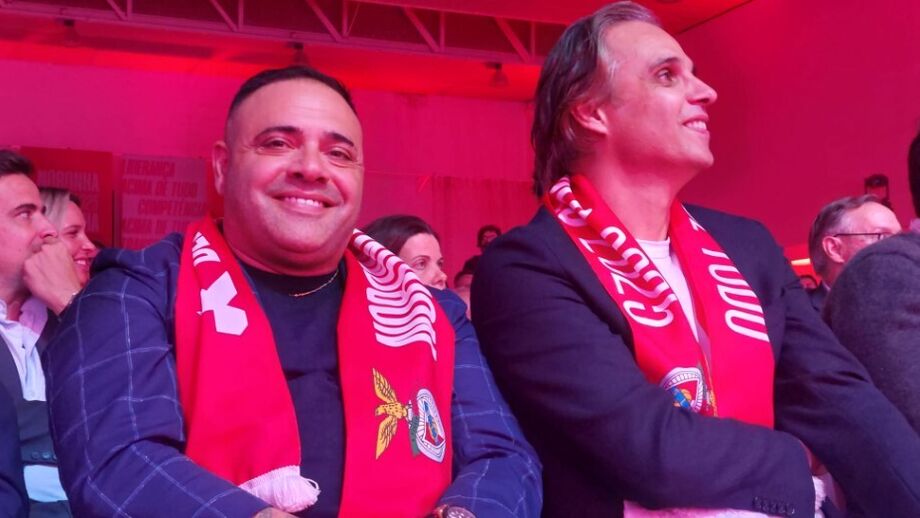 Miccoli ao lado de Nuno Gomes