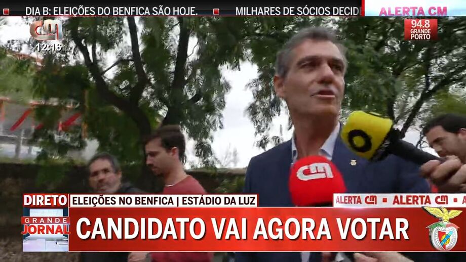 Noronha Lopes à chegada ao Estádio da Luz para votar