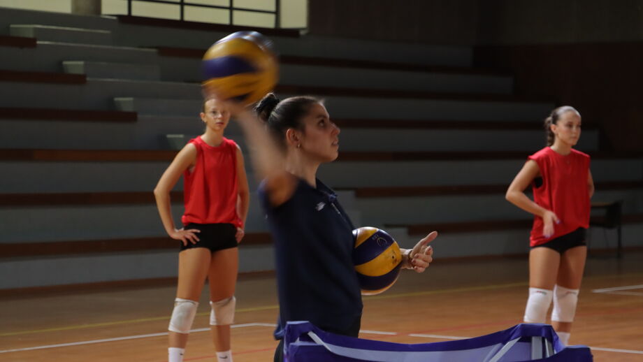 Sub-18 femininas preparam apuramento para o Europeu no Torneio Wevza, em Itália