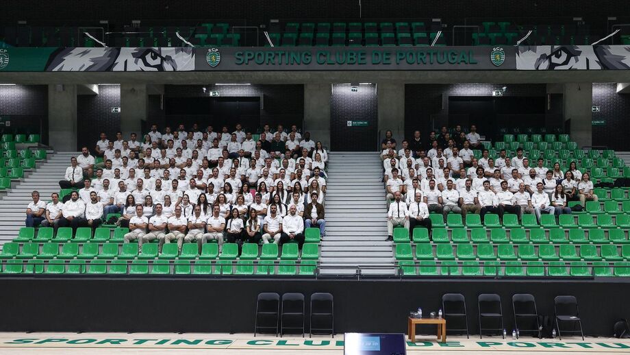 Frederico Varandas marca presença em formação na Academia do Sporting, no Pavilhão João Rocha