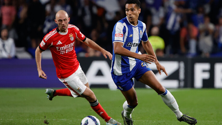 Alberto Costa titular há quatro jogos seguidos