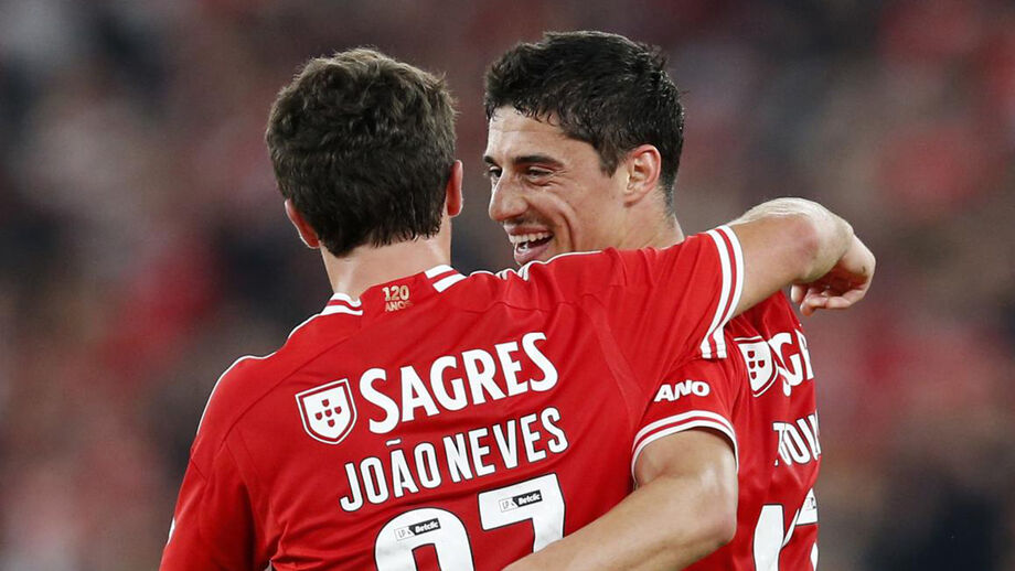 João Neves e Tiago Gouveia, ex-Benfica, reencontram-se no PSG-Nice
