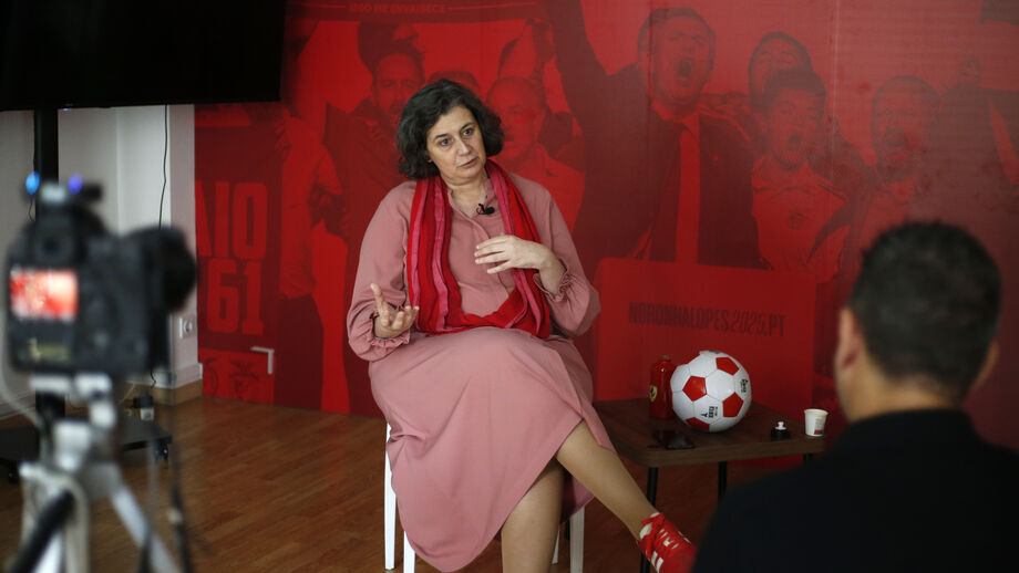  Candidata pela lista de Noronha Lopes a vice-presidente para o associativismom em entrevista a Record