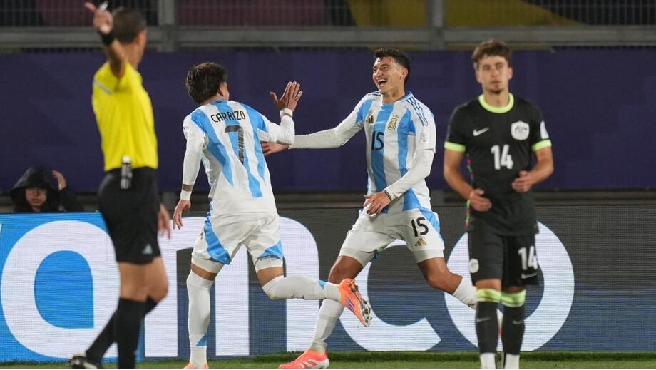 Tomás Pérez marcou pela Argentina na goleada à Austrália