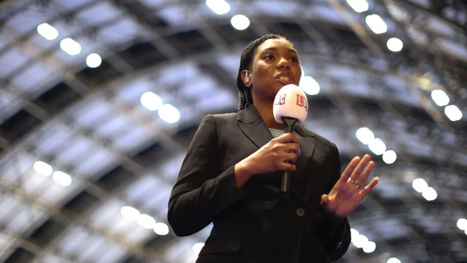 Kemi Badenoch, líder do Partido Conservador, comparada a Ruben Amorim