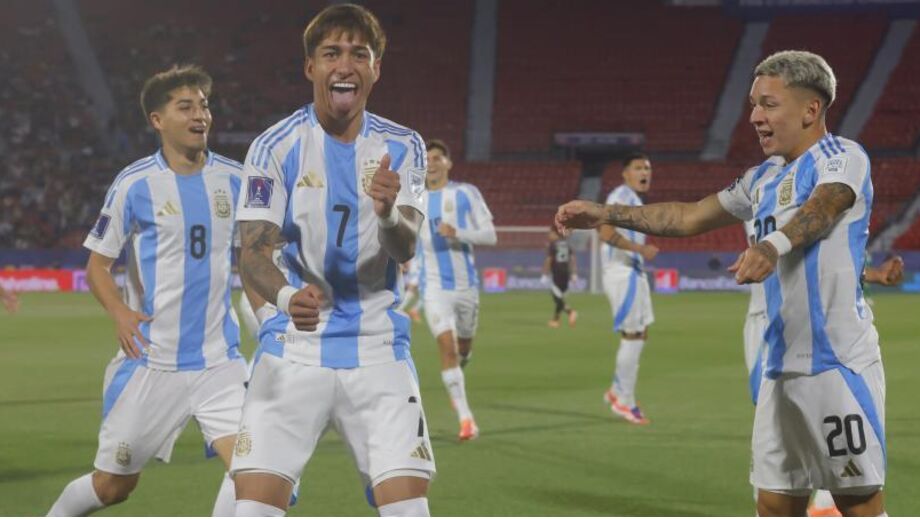 Argentina bate México com Tomás Pérez e Prestianni em campo