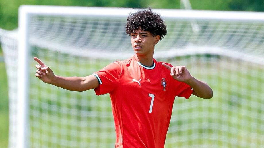 Cristianinho ao serviço da seleção sub-15