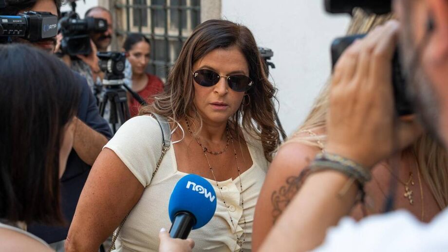 Sandra Madureira à chegada ao tribunal
