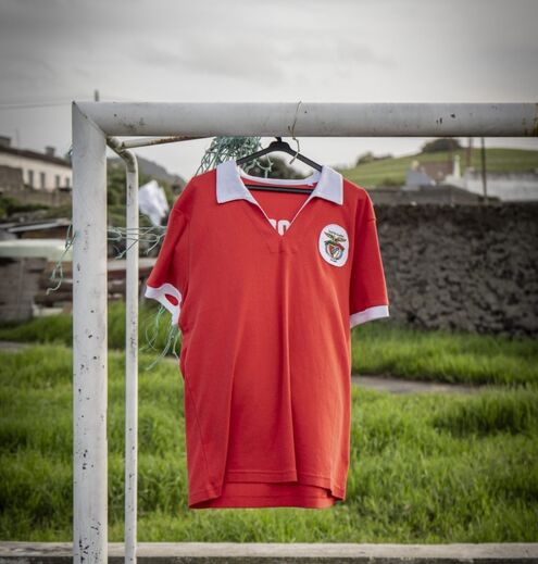 Santa Clara lança camisola vintage inspirada em Rabo de Peixe
