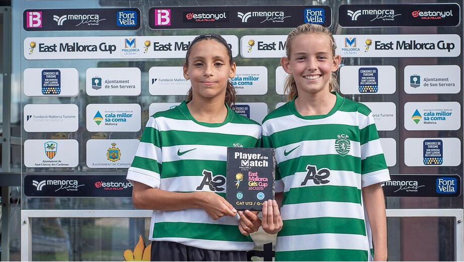 Equipa de futebol do Sporting CP vence prémio no East Mallorca Girls Cup 2025