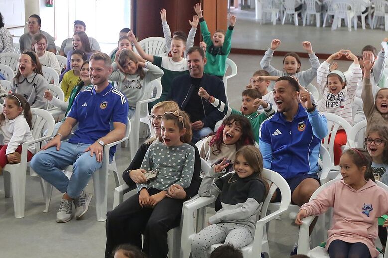 Sotiris Silaidopoulos juntou-se à festa