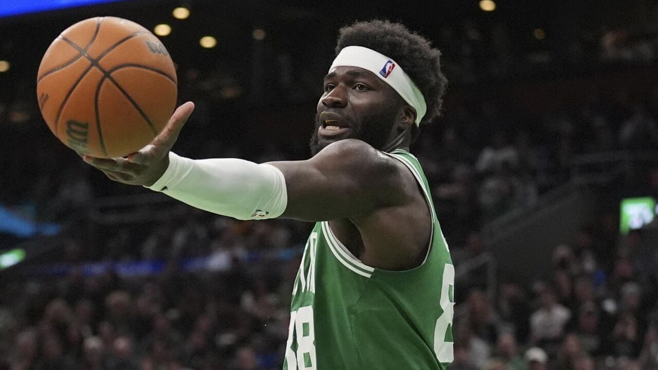 Neemias Queta em ação pelos Boston Celtics