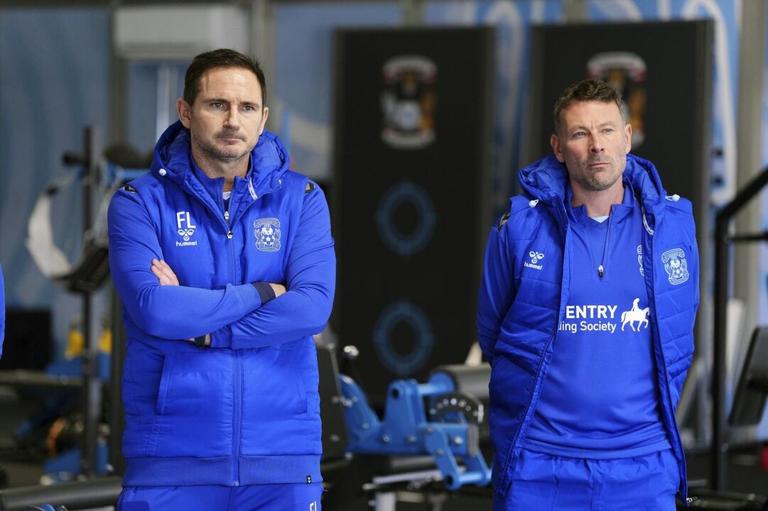 6. Frank Lampard, treinador do Coventry City