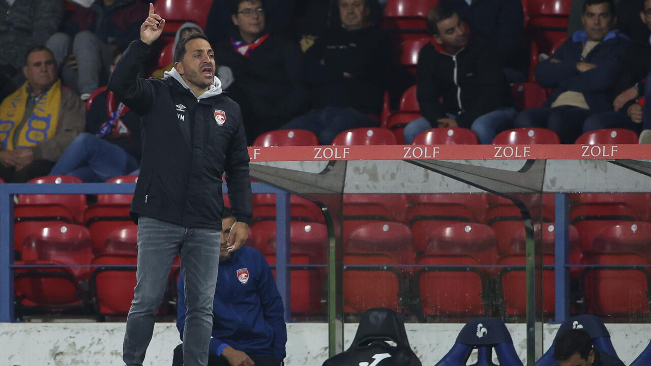 Vasco Matos reage durante o jogo com o Gil Vicente