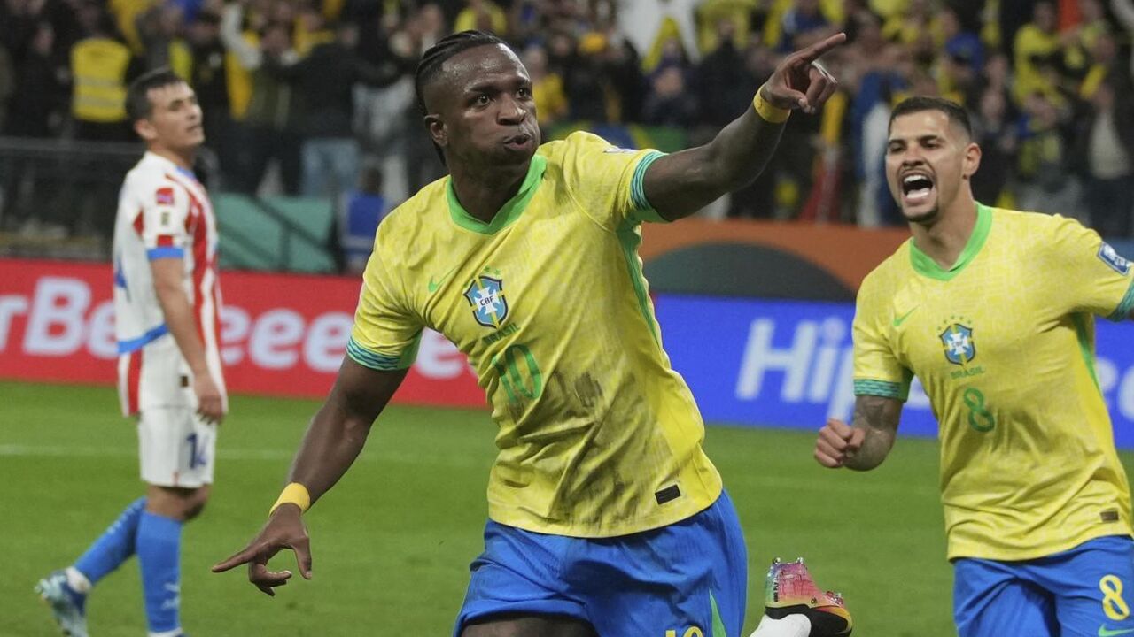 Ancelotti comenta reação de Vinícius Jr. após clássico com o Barcelona