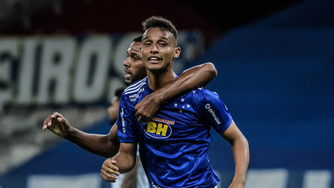 Wellinton com a camisola do Cruzeiro