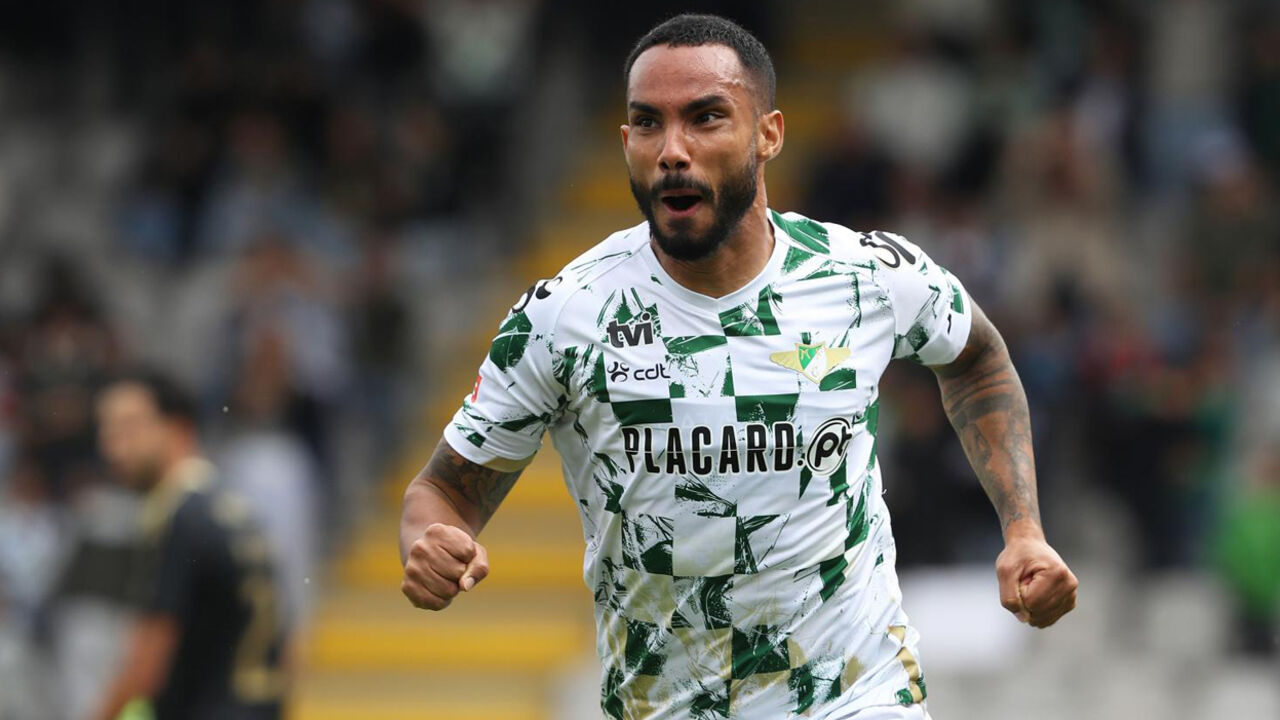 Schettine continua em grande destaque com a camisola do Moreirense