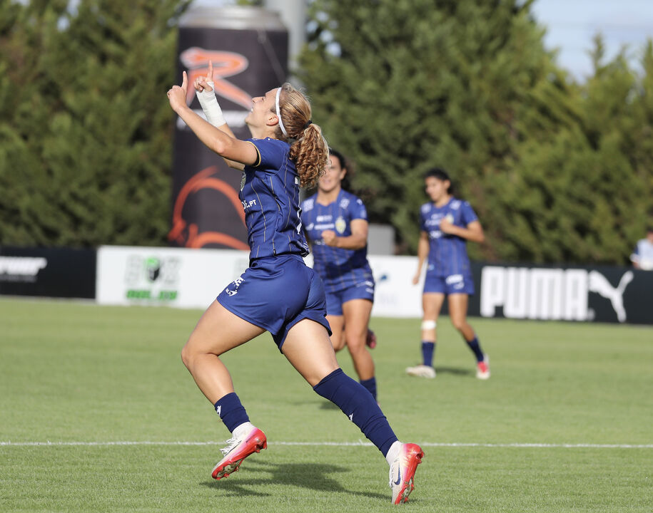 Ala marcou e deu a vitória no último jogo