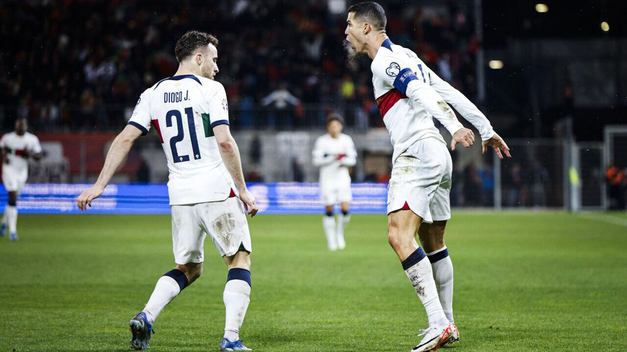Diogo Jota e Cristiano Ronaldo