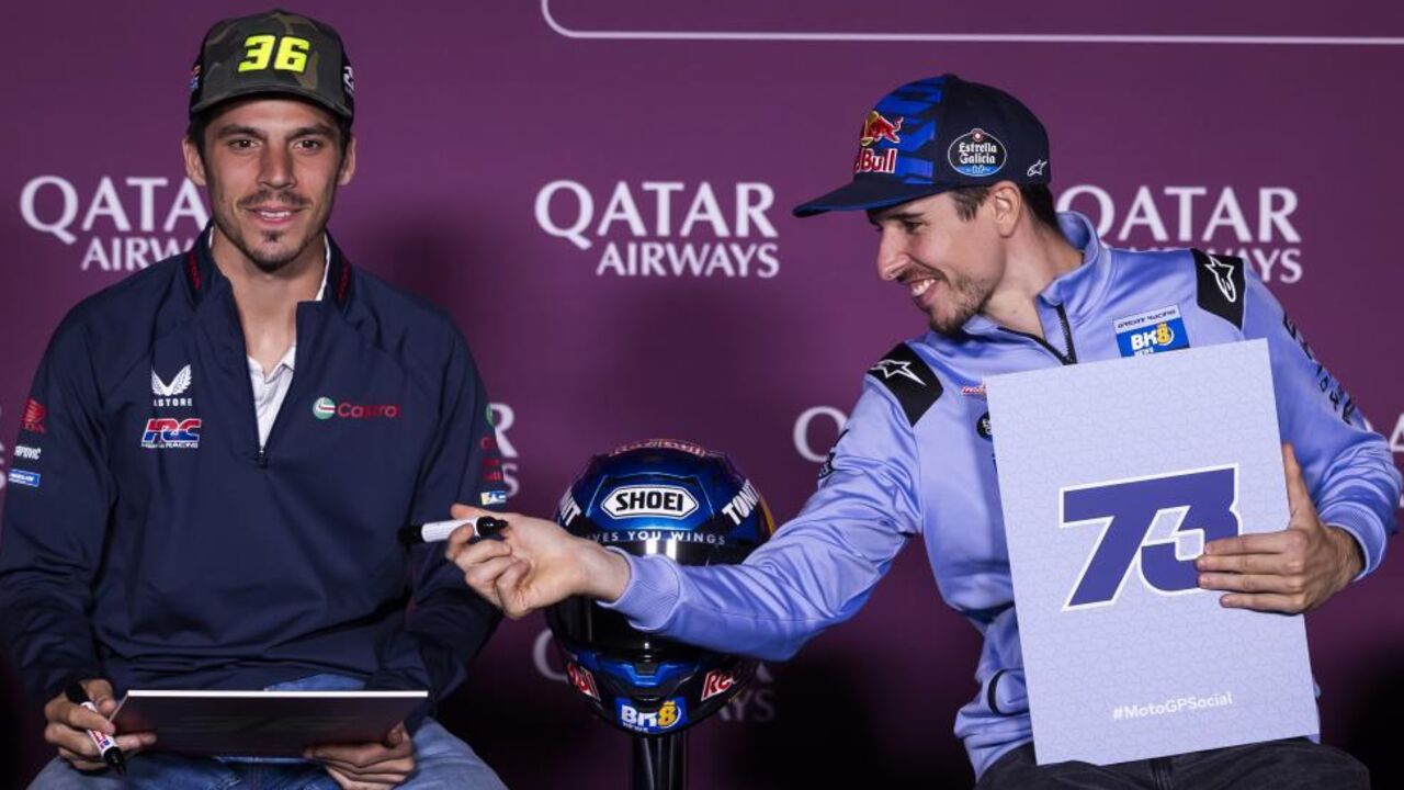 Pilotos Álex Márquez e Joan Mir no Grande Prémio de Portugal, em Portimão