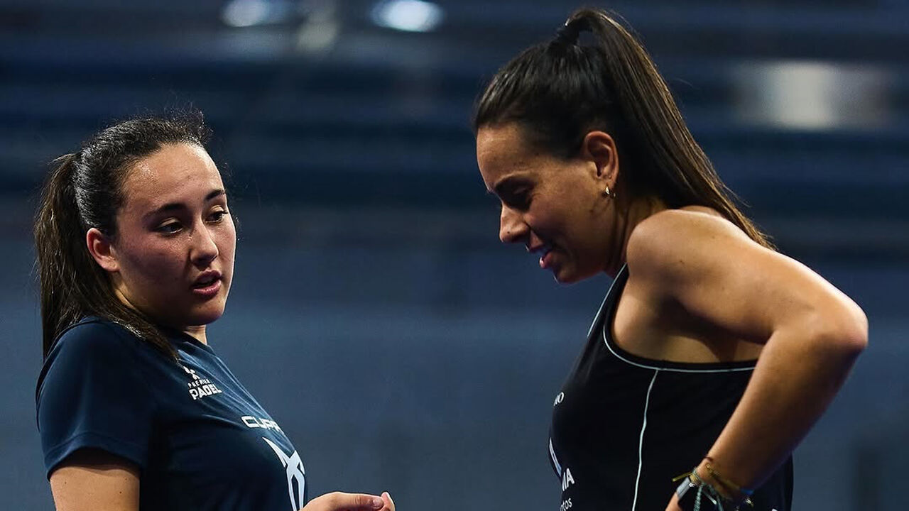 Sofia Araújo e Andrea Ustero caem nas meias-finais do FIP World Cup Pairs