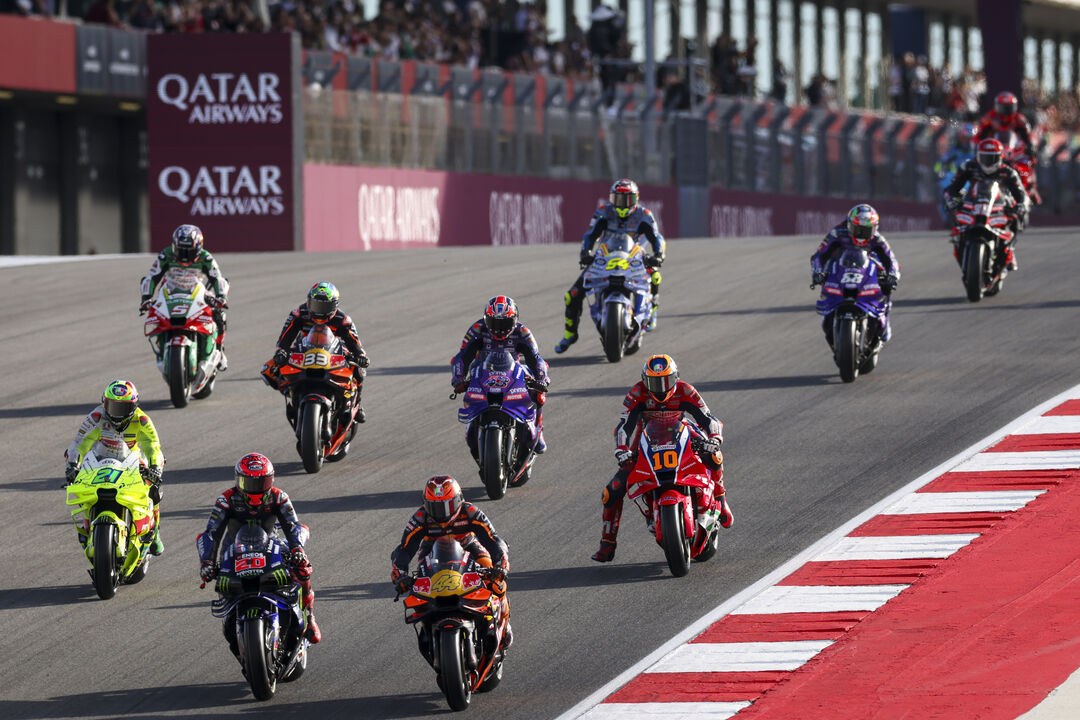 Alex Márquez vence sprint em Portimão; Miguel Oliveira chega em 16.º