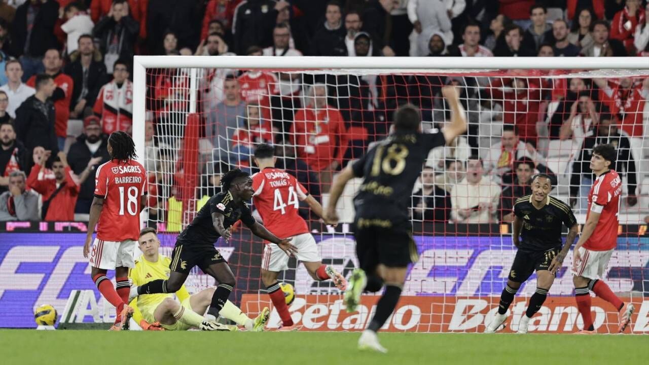 Benfica tropeçou na Luz diante do Casa Pia