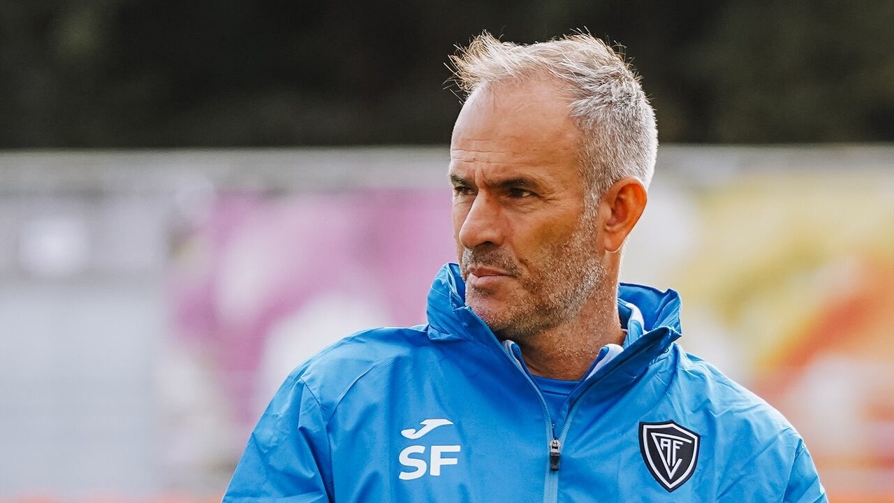 Sérgio Fonseca, técnico do Ac. Viseu, destaca-se pela exigência e paixão pelo clube