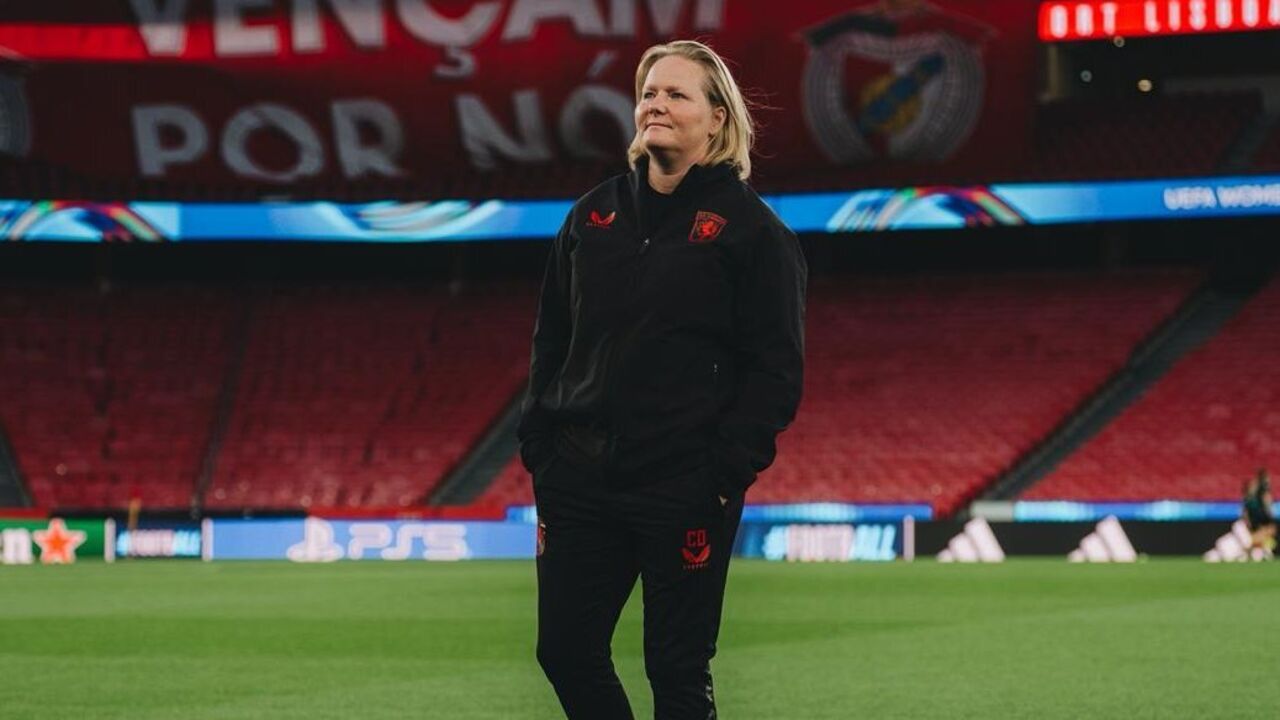 Treinadora do Twente antevê jogo difícil com o Benfica na Liga dos Campeões feminina