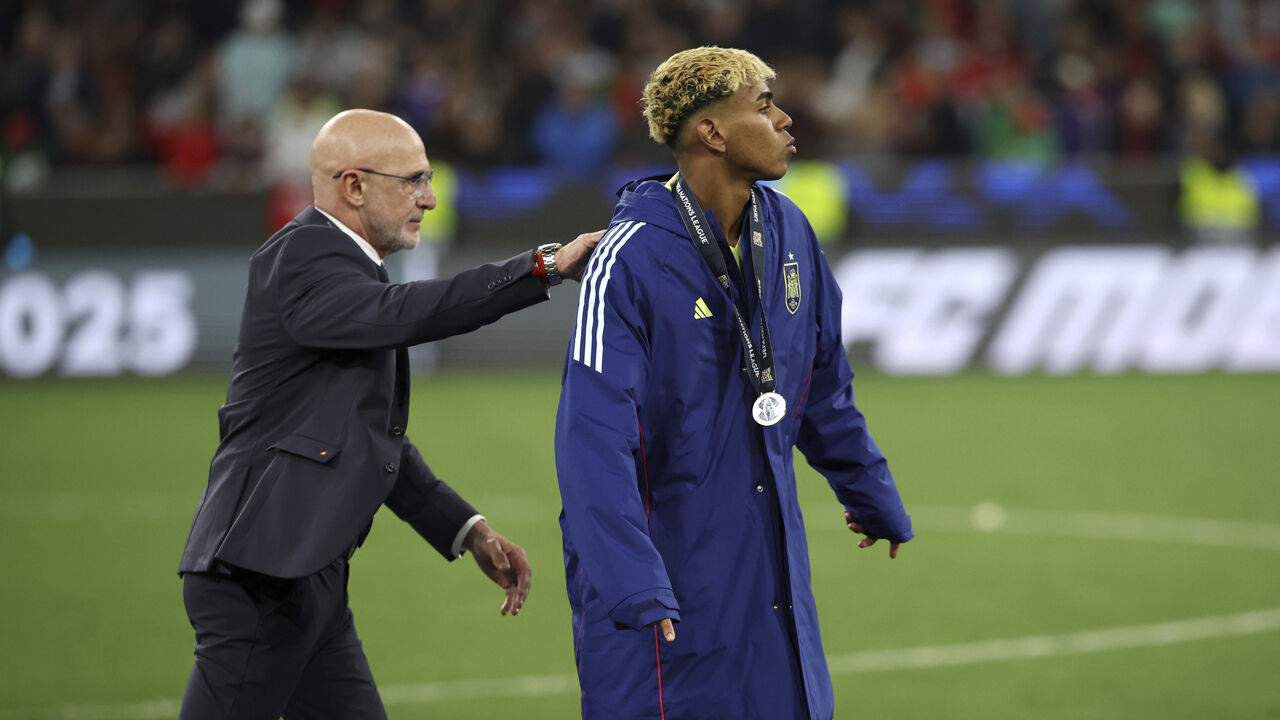 Luis de la Fuente garante que Lamine Yamal está "extremamente magoado"