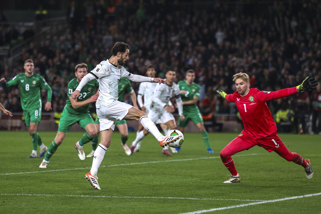 Bernardo Silva minimiza a ansiedade após derrota com a Irlanda devido a questões táticas