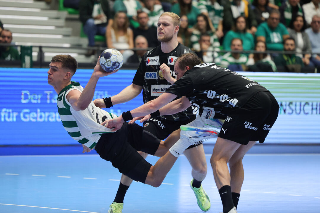 Sporting defronta Füchse Berlin em jogo da Liga dos Campeões