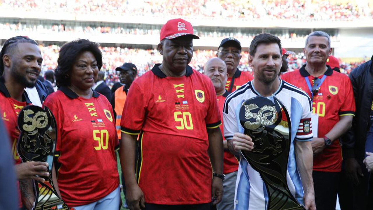 Messi junta-se às celebrações do 50.º aniversário da independência de Angola