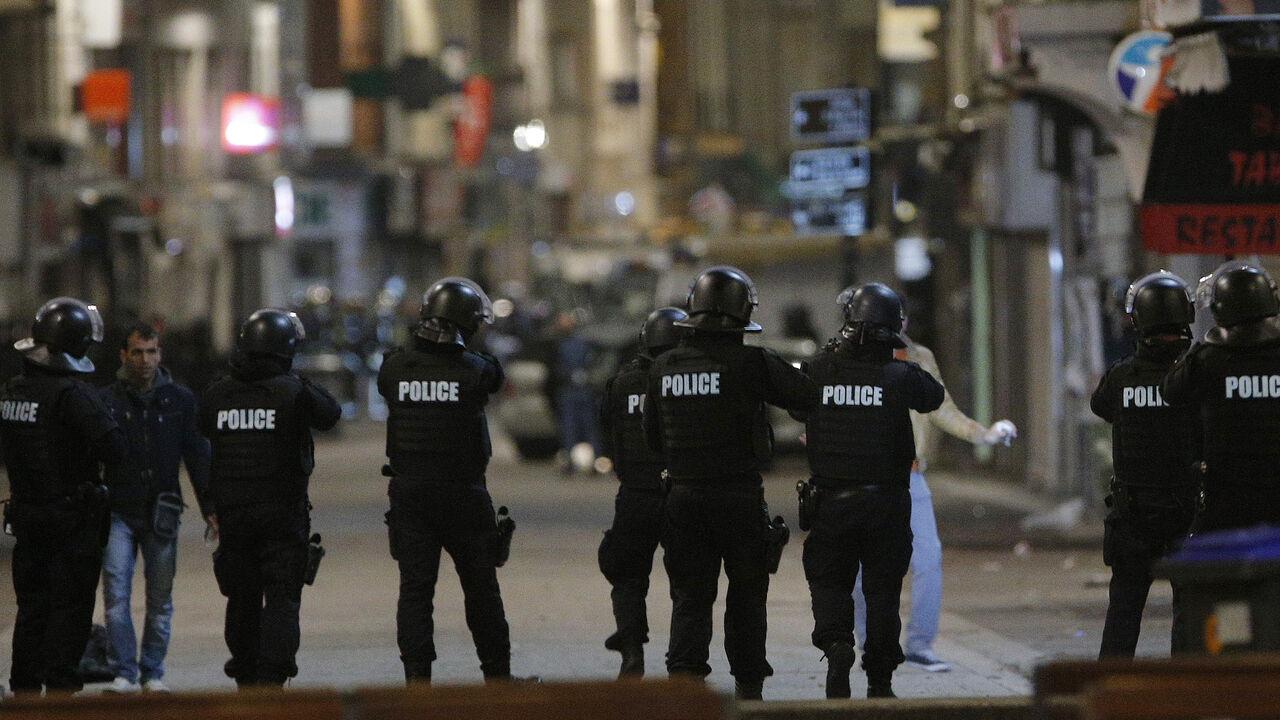 Ameaça de bomba na redação da BFMTV, em França, interrompe emissão e leva à evacuação do edifício