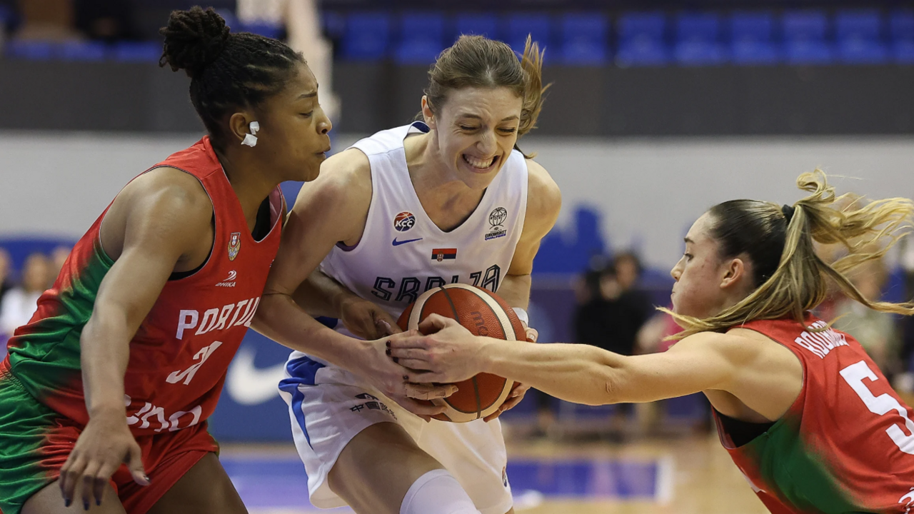 Portugal perde na Sérvia na qualificação para Europeu feminino de basquetebol