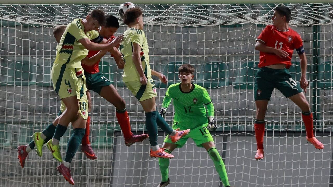 Sub-17 portugueses empatam com País de Gales no apuramento para Europeu
