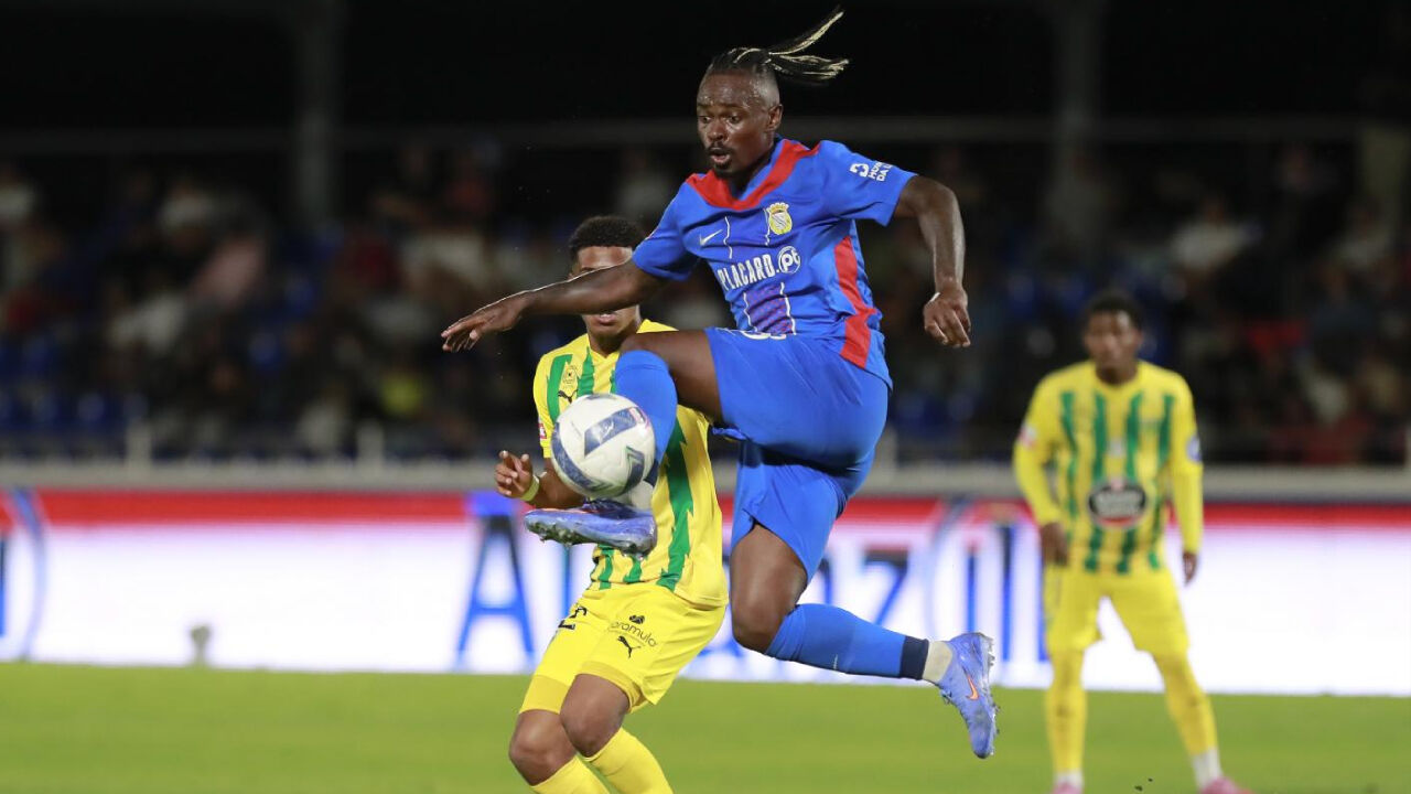 Lincoln em ação pelo Alverca