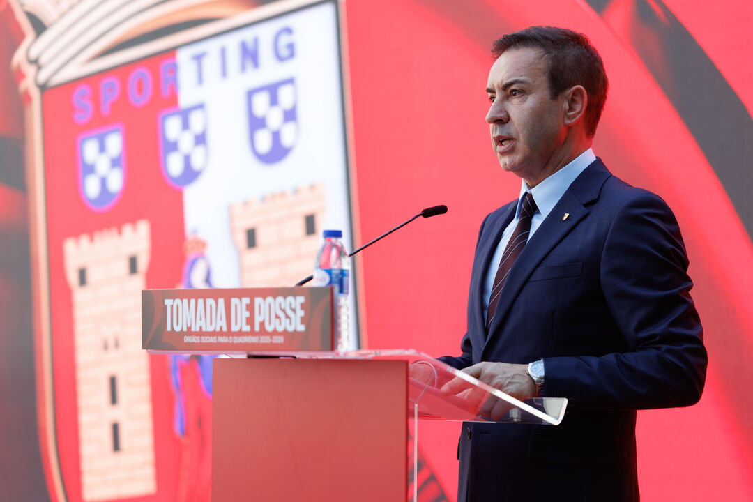 António Salvador discursa na tomada de posse dos órgãos sociais do Sporting