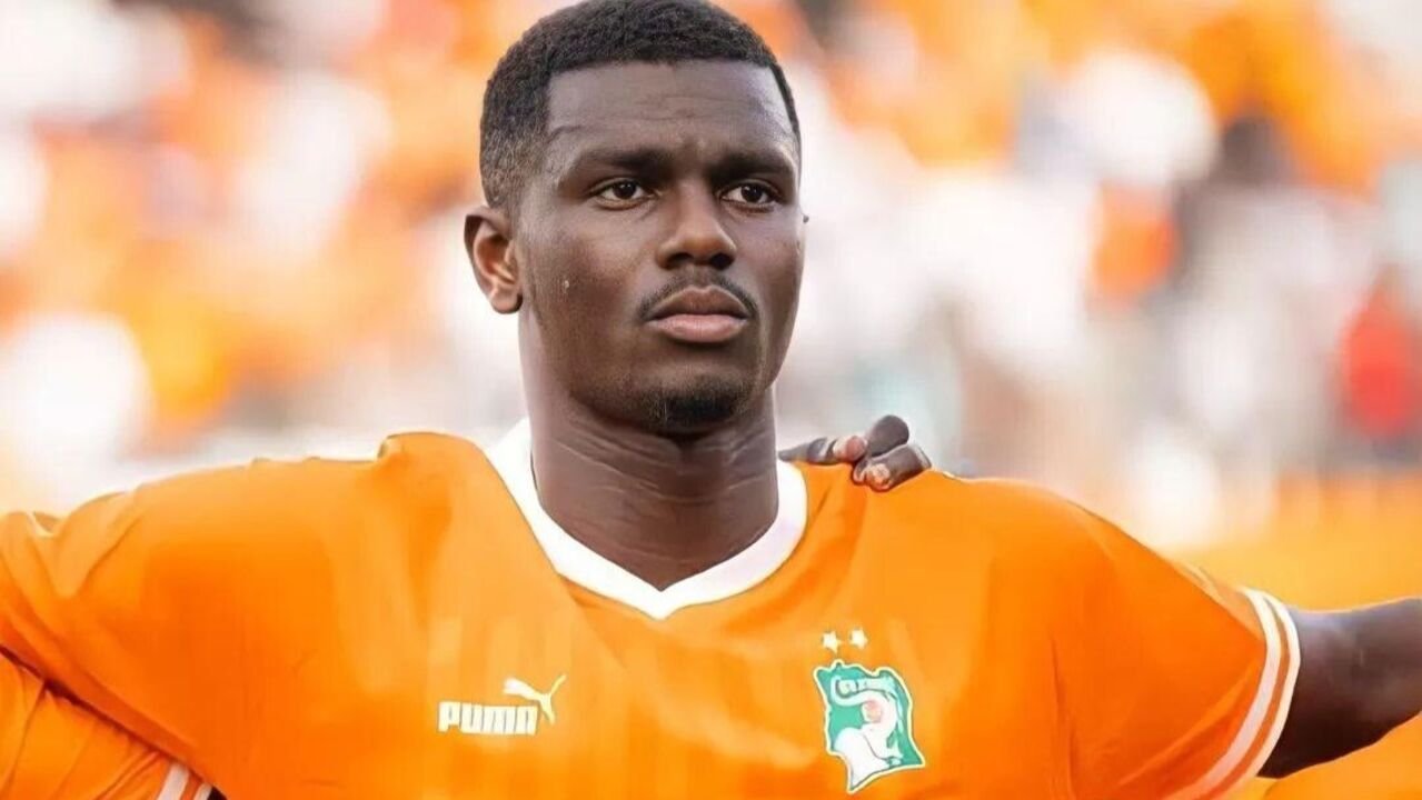 Aurier representa a Costa do Marfim