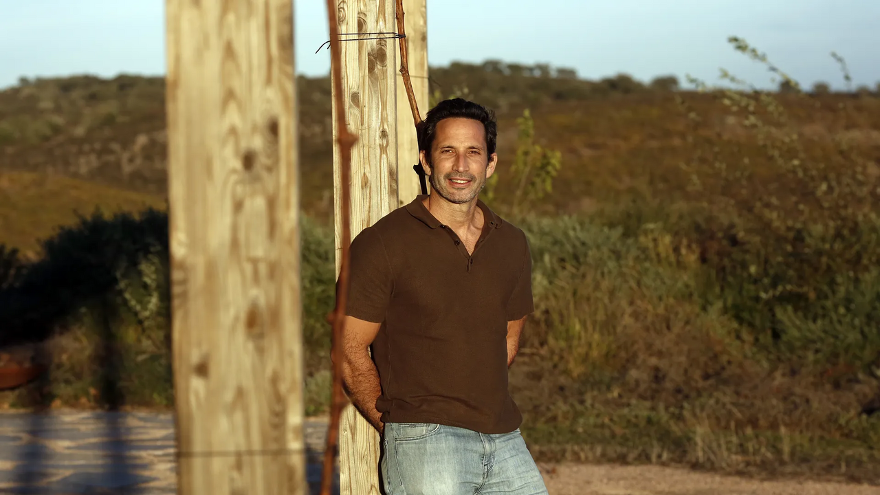 José Avillez, 46 anos, na Casa Nossa, uma herdade à beira do Alqueva que comprou com a mulher