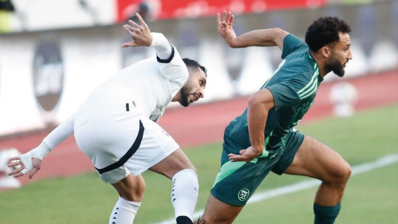 Guitane (à dir.) em ação contra o Egito